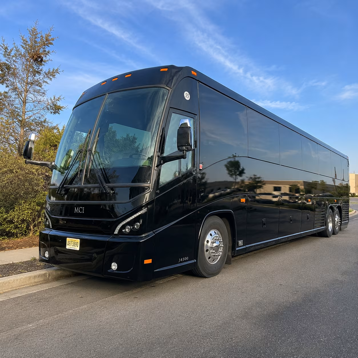 Memphis Airport Shuttle & Transportation party bus exterior