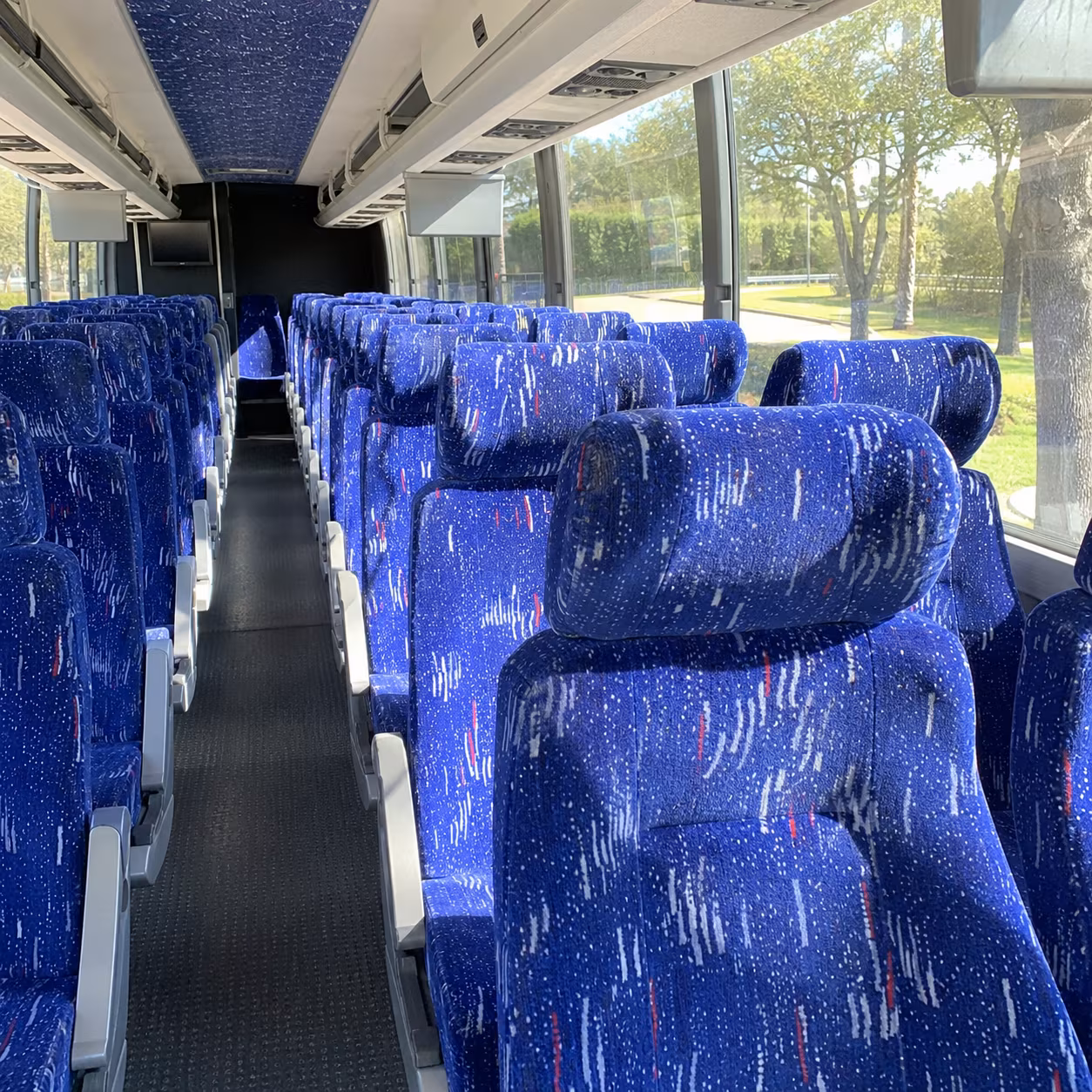 Memphis Airport Shuttle & Transportation party bus exterior