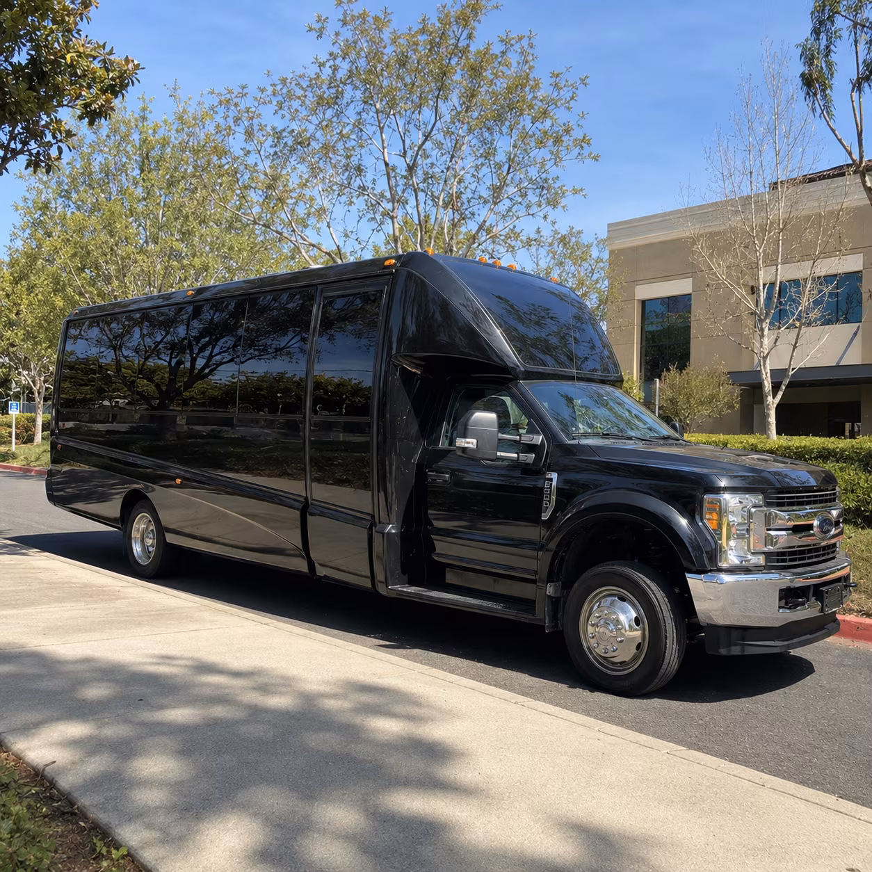 Memphis Bachelor & Bachelorette Transportation party bus exterior