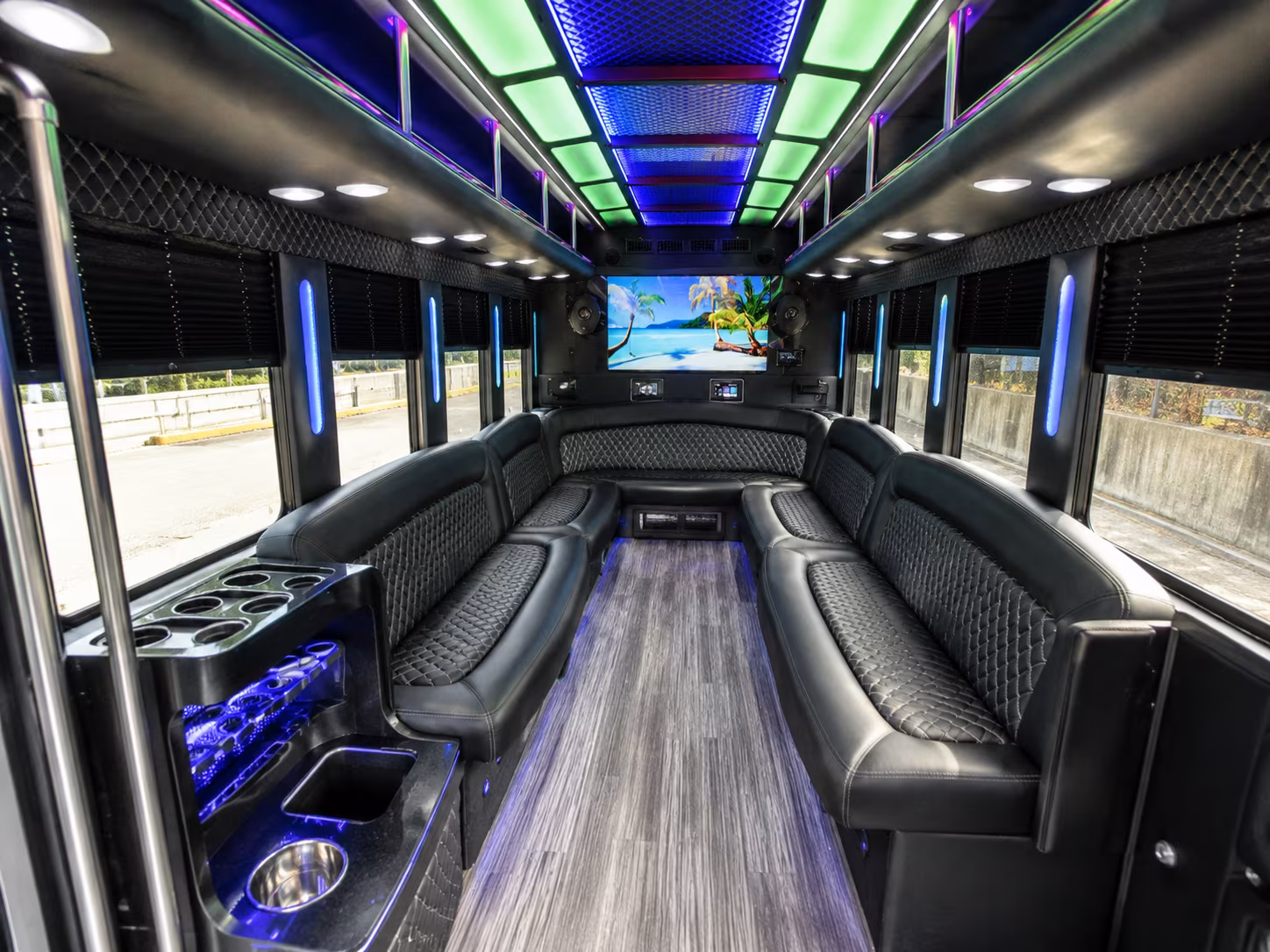 Memphis Birthday, Sweet 16, & Quinceañera Transportation group transportation