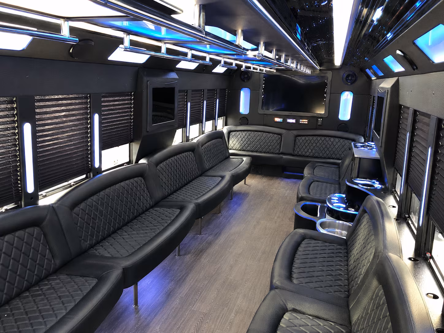 Memphis Birthday, Sweet 16, & Quinceañera Transportation party bus interior
