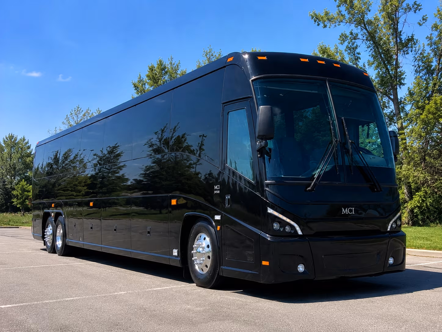 Memphis Corporate Transportation party bus exterior