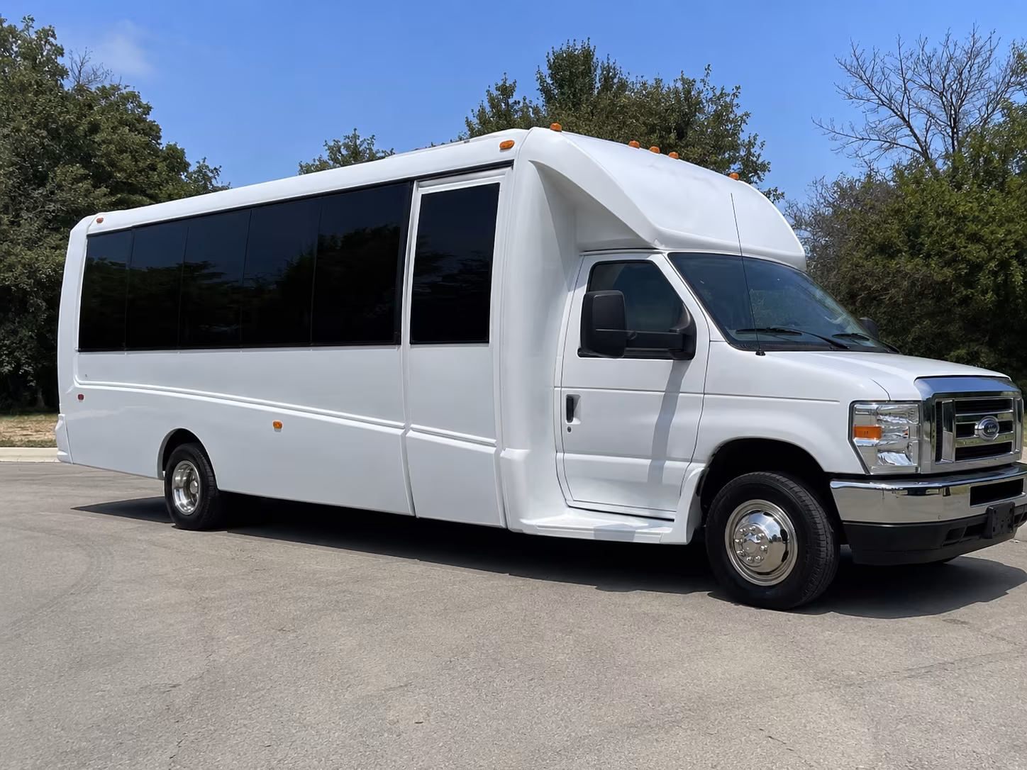 Memphis Sporting Event Transportation onboard seating