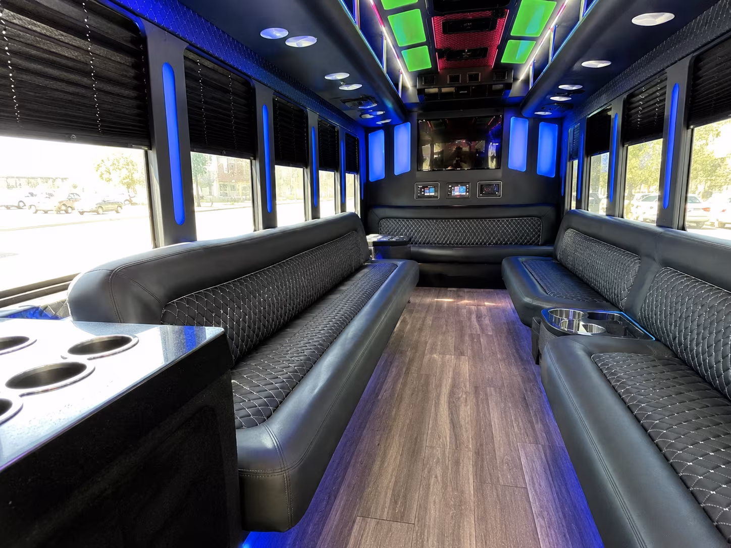 Memphis Winery Tour & Pub Crawl Transportation party bus interior