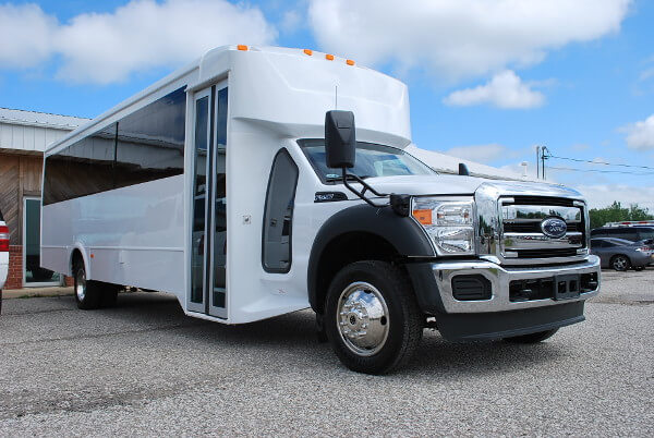 Hendersonville 18 Passenger Limo Bus