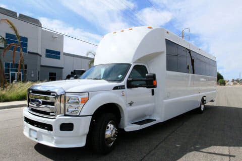 Hendersonville 25 Passenger Limo bus